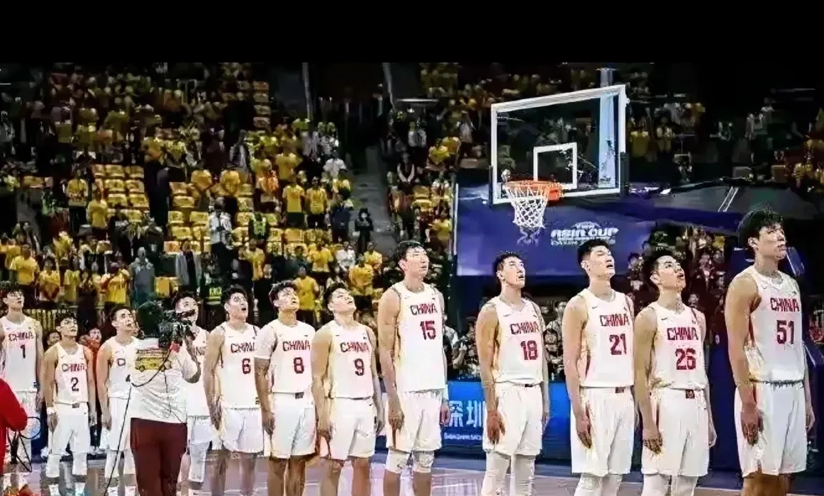 武汉男篮激战期间，全力以赴